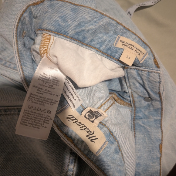 Madewell Classic Blue Denim Jeans - Picture 5 of 6